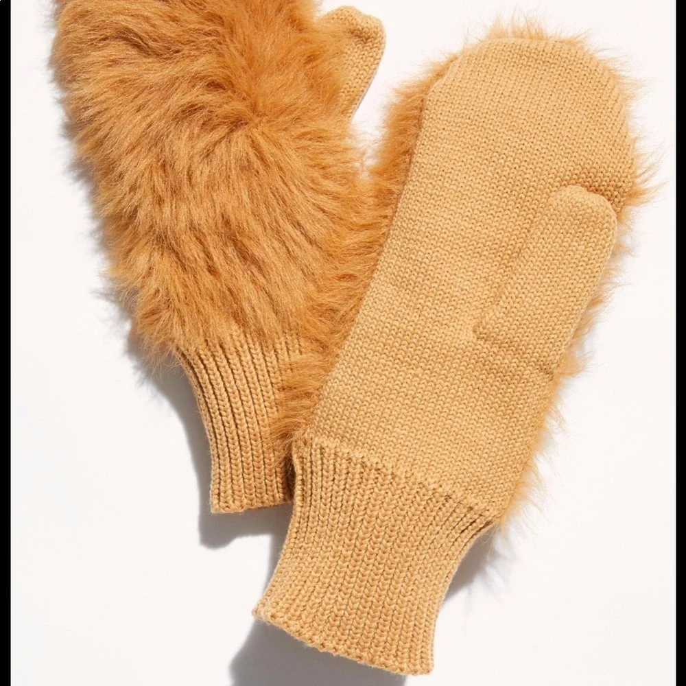 Free people warm wishes gloves NWT 🌟🌟